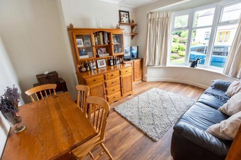 3 bedroom semi-detached house for sale, Pinner View, Harrow