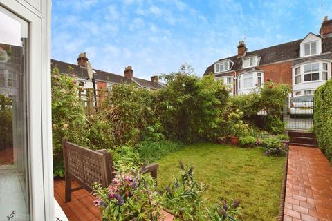 undefined, College Street, Salisbury                                               *VIDEO TOUR*