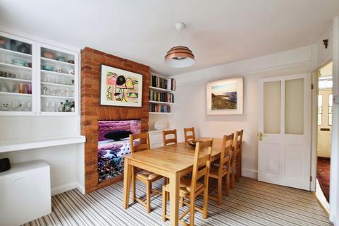 undefined, College Street, Salisbury                                               *VIDEO TOUR*