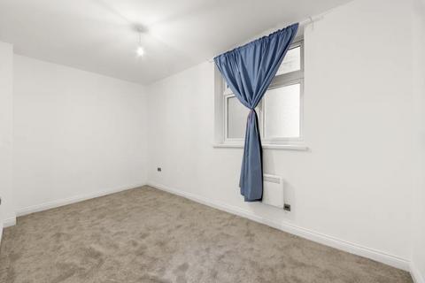 undefined, Windmill Avenue, Southall UB2