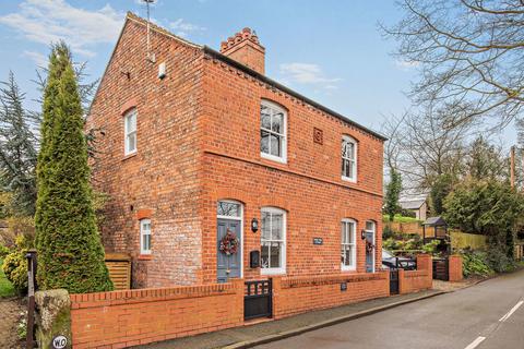 undefined, Green Street, Holt LL13