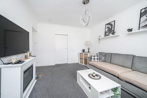 2 bedroom flat for sale, Beatty Crescent, Kirkcaldy