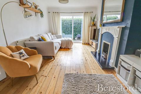 2 bedroom maisonette for sale, Park Road, Brentwood, CM14