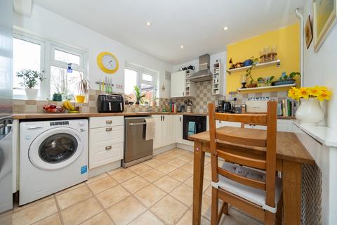 undefined, Garendon Avenue, Hathern, LE12