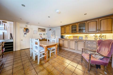 undefined, Broadclyst, Exeter