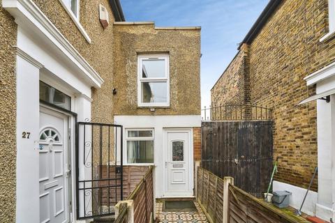 1 bedroom semi-detached house for sale, Buckingham Road, London, E15