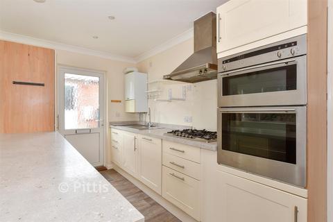 3 bedroom semi-detached bungalow for sale, Cockleton Lane, Cowes, Isle of Wight