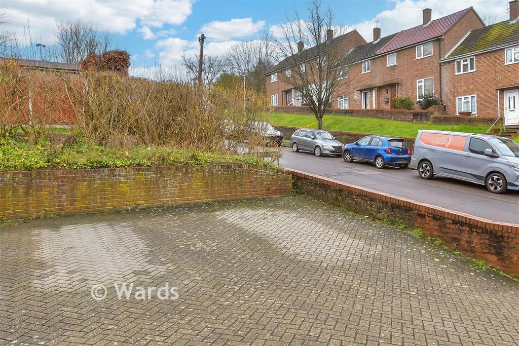 Driveway/Parking