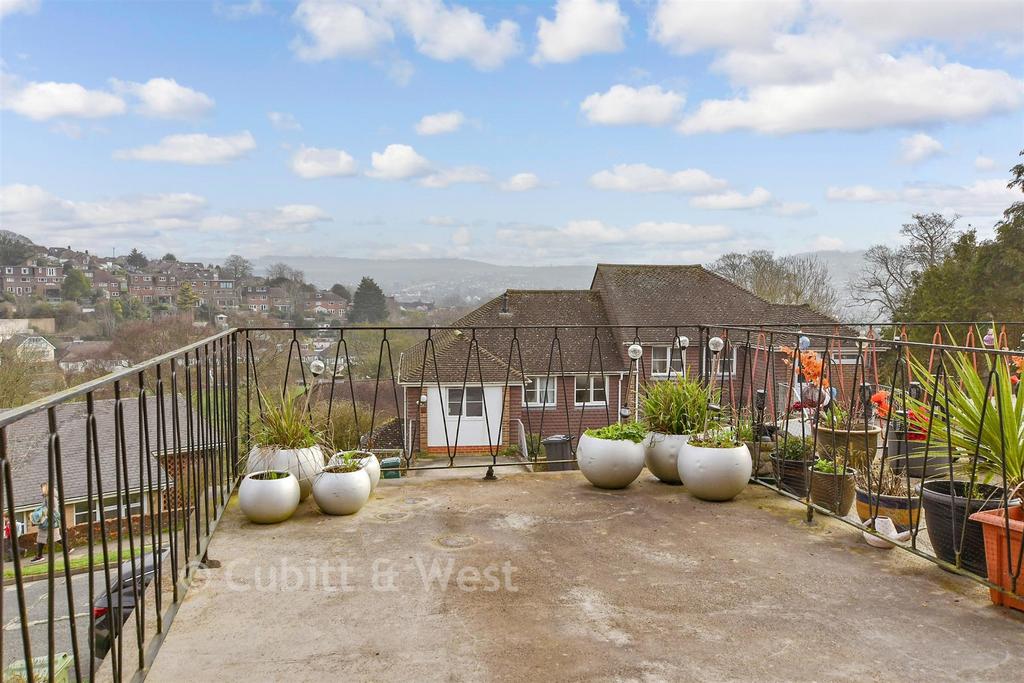 Patio / Decking