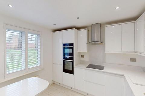 2 bedroom flat for sale, Hatherlow Court, Westhoughton, BL5