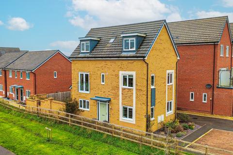 Apple Tree Close, Norton Fitzwarren, Taunton, Somerset