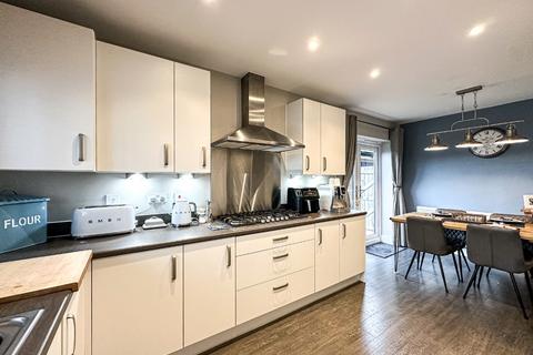 undefined, Apple Tree Close, Norton Fitzwarren, Taunton, Somerset