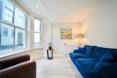 undefined, Surrey Street, Surrey House, NR27