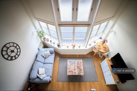 1 bedroom maisonette to rent, Aland Court, London, SE16