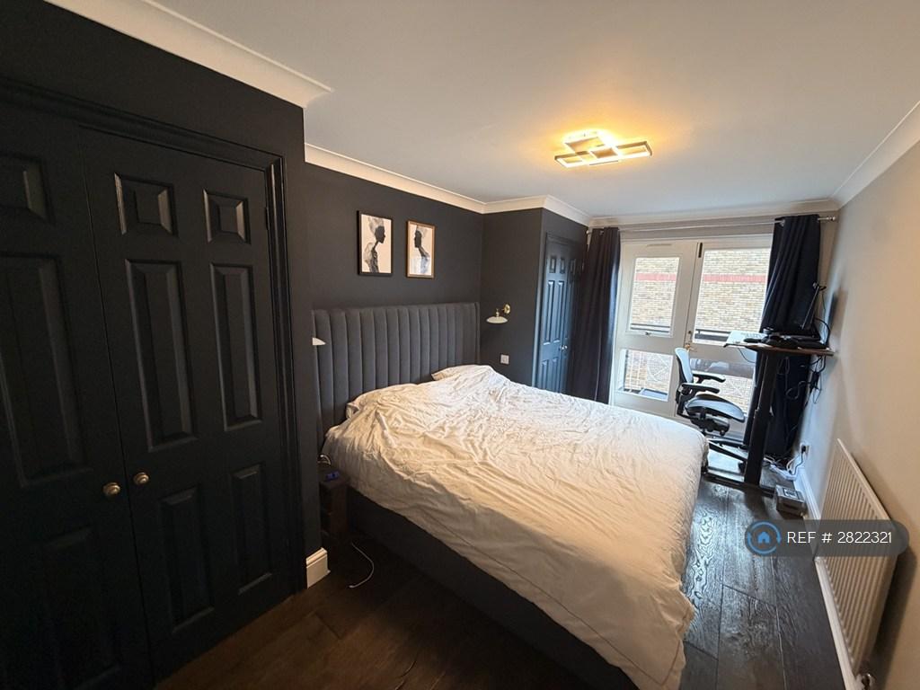 Superking Bedroom