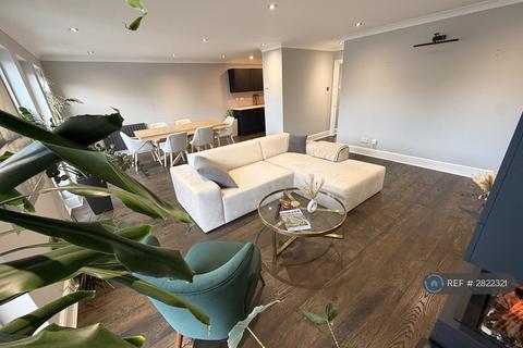 undefined, Goodhart Place, London, E14