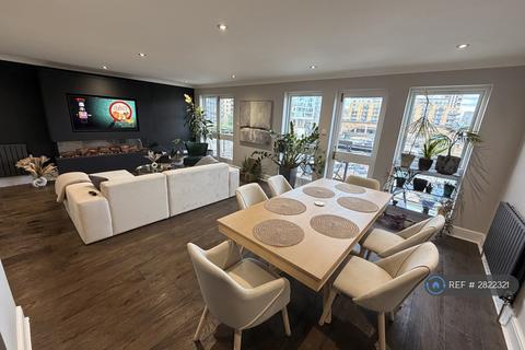 undefined, Goodhart Place, London, E14