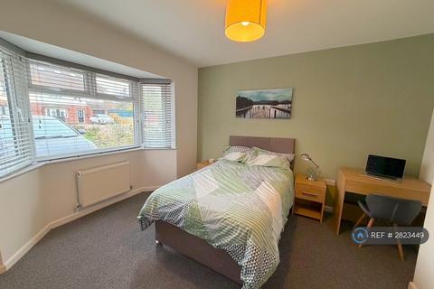 1 bedroom in a house share to rent, All Saints Avenue, Colchester, CO3