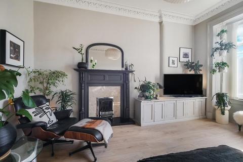 2 bedroom flat for sale, Roslea Drive, Dennistoun, G31 2RS