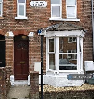 6 bedroom terraced house to rent, Milton Road, Southampton, SO15