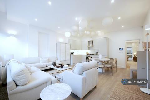 undefined, Kilburn Lane, London, W9