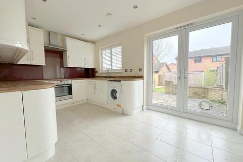 undefined, Mees Close, Luton, LU3 4AZ