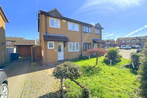 undefined, Mees Close, Luton, LU3 4AZ