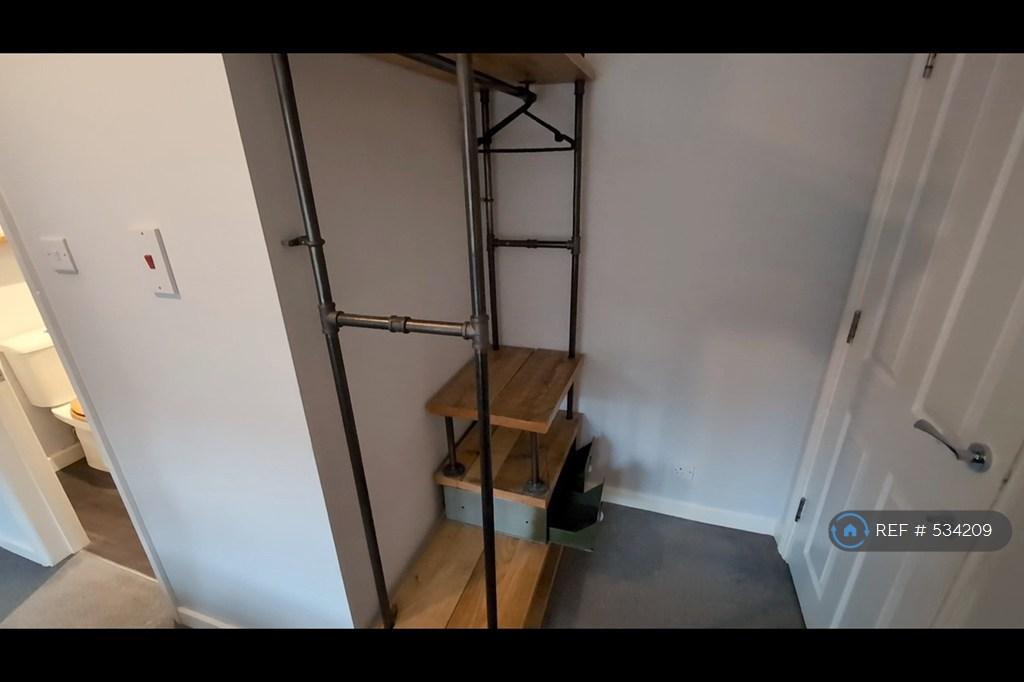 Hanging Space