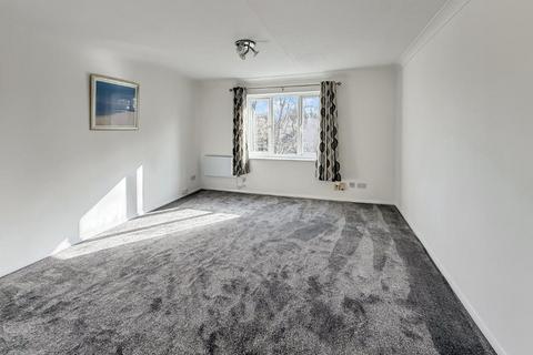 undefined, Croydon CR0