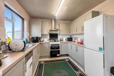 3 bedroom semi-detached house for sale, New Addington, Croydon CR0