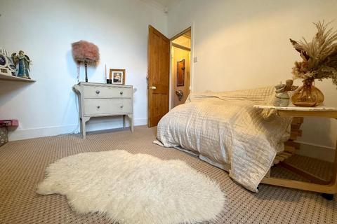 3 bedroom semi-detached house for sale, Hitchin Road, Round Green, Luton, Bedfordshire, LU2 7SL