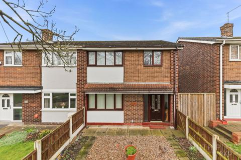 3 bedroom semi-detached house for sale - Thornhill Road, Castleford WF10