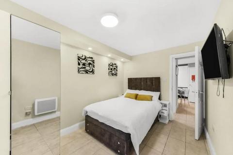 2 bedroom flat to rent, Otter Close, Stratford, London, E15 2PZ