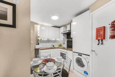 2 bedroom flat to rent, Otter Close, Stratford, London, E15 2PZ
