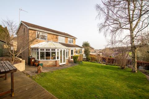 4 bedroom detached house for sale, Balmoral Avenue, Banbury, OX16