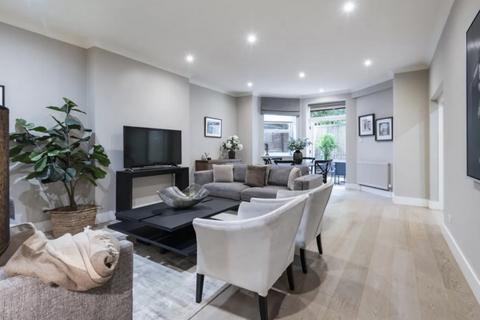 undefined, Fitzjohns Avenue, London NW3