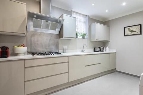 undefined, Fitzjohns Avenue, London NW3