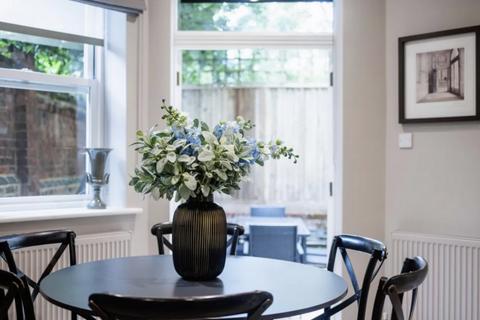 undefined, Fitzjohns Avenue, London NW3