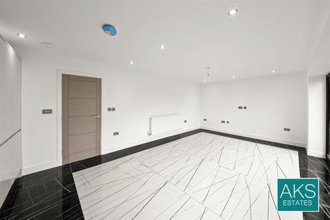 2 bedroom flat for sale, Panhard Place, Southall