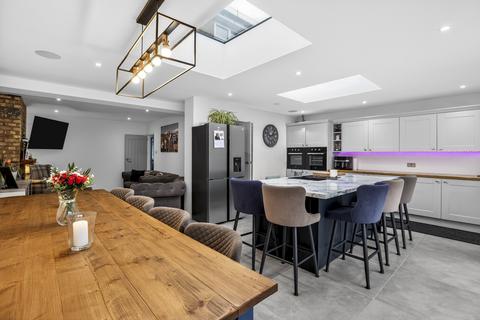 4 bedroom semi-detached house for sale, Oakley Avenue, Croydon, CR0