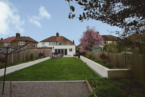 4 bedroom semi-detached house for sale, Oakley Avenue, Beddington, CR0