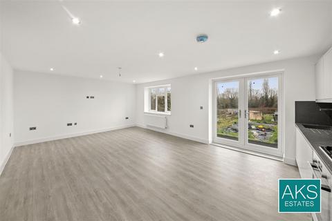 1 bedroom flat for sale, Panhard Place, Southall