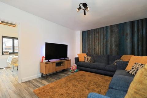 3 bedroom semi-detached house for sale, Holman Street, Kidderminster