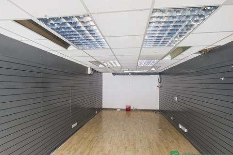 Retail property (high street) to rent, 8 Lime St Bedford MK40 1LD