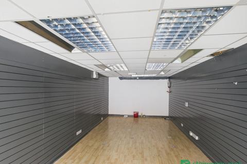 Retail property (high street) to rent, 8 Lime St Bedford MK40 1LD