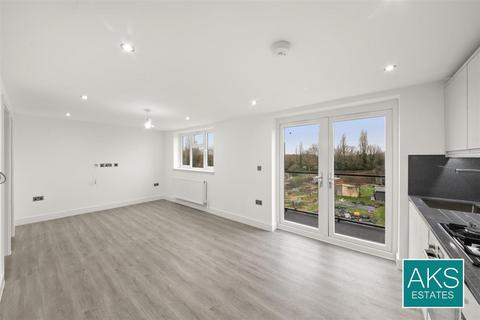 1 bedroom flat for sale, Panhard Place, Southall