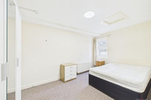 undefined, High Street, Cheltenham GL50