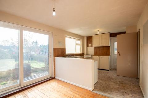 3 bedroom semi-detached house for sale, Osterley Grove, Banbury, OX16