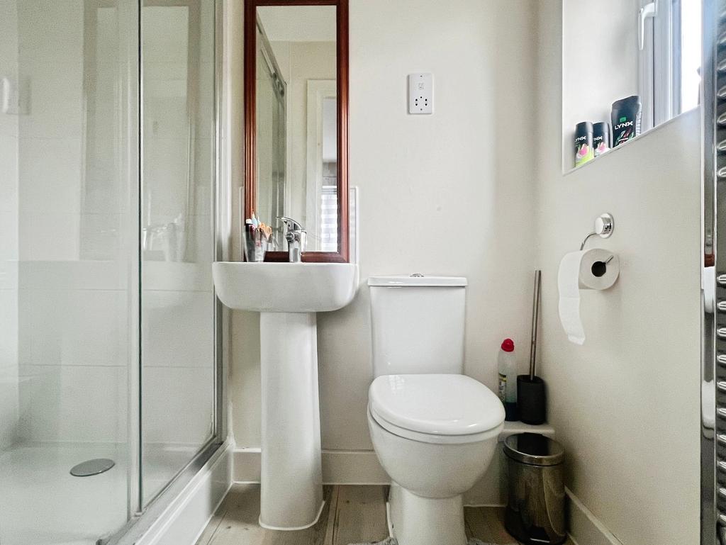En-Suite 2