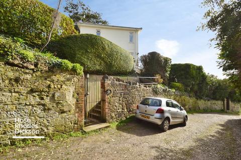 3 bedroom detached house for sale, Macrocarpa Road, Ventnor